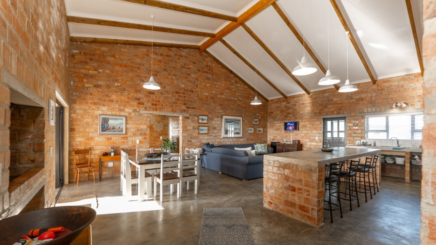 2 Bedroom Property for Sale in Struisbaai Western Cape